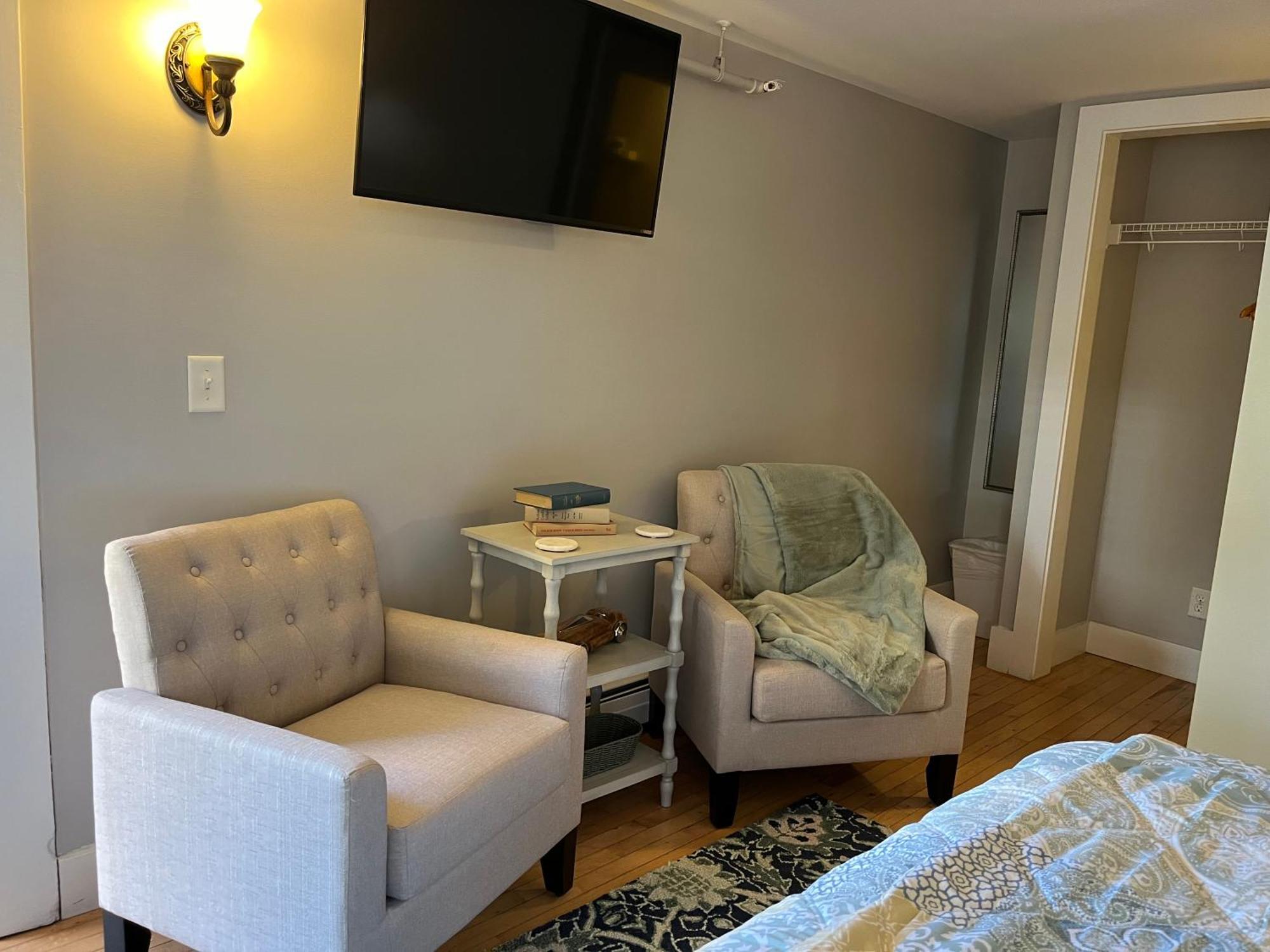 אוגונקוויט Abalonia Inn מראה חיצוני תמונה